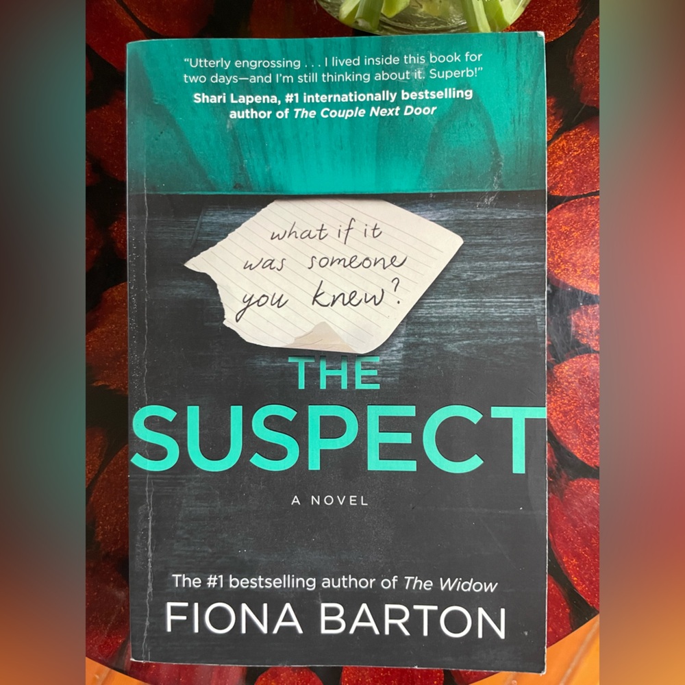 $8 💥Fiona Barton The Suspect, Large Print Format Mystery Thriller Book